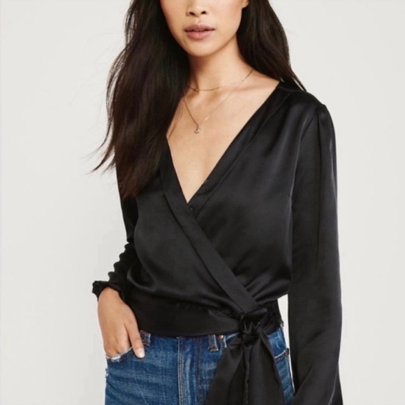 Abercrombie & Fitch Tops - Abercrombie & Fitch - Black Tie Front Satin Crop Blouse - Women’s Size XS